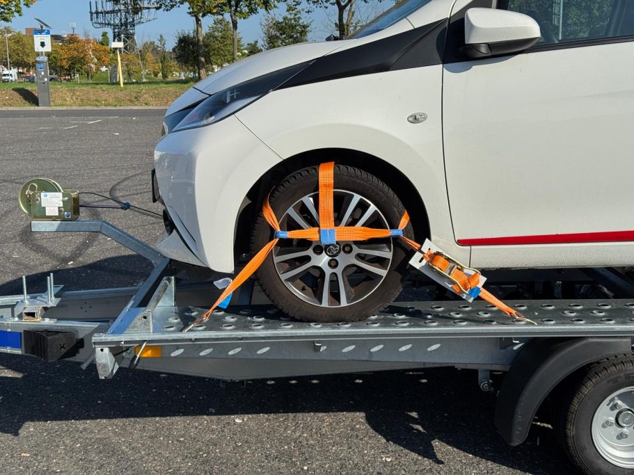 TRANSPORTARE Transporter Miete einen Transporter mit Fahrer Fahrerin Siegburg Bonn Köln Rhein Sieg